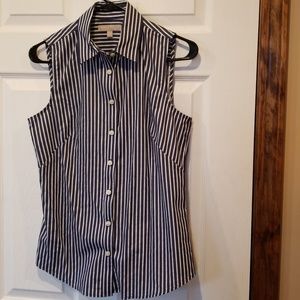 Banana Republic sleevless button down
